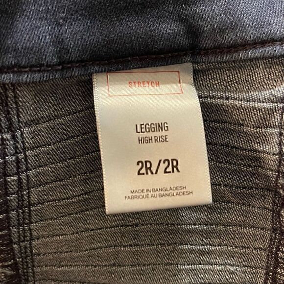 Express High Rise Denim Legging  - Picture 4 of 7